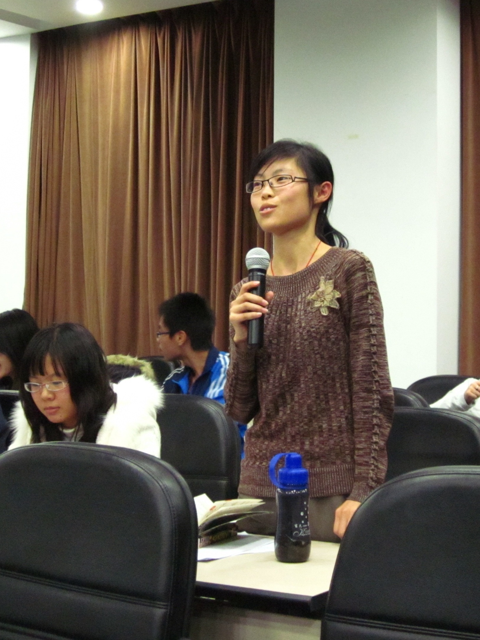 吃瓜黑料网
亲友团互动